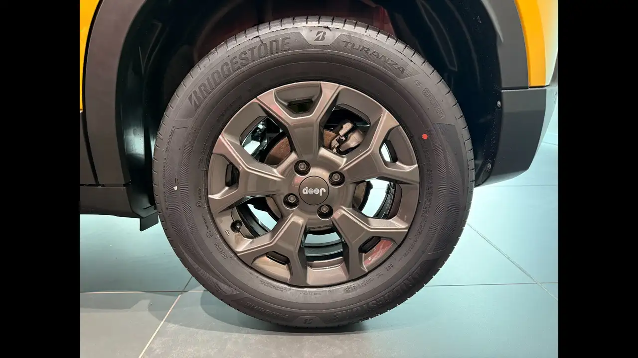 Jeep Avenger 1.2 Turbo Longitude 6