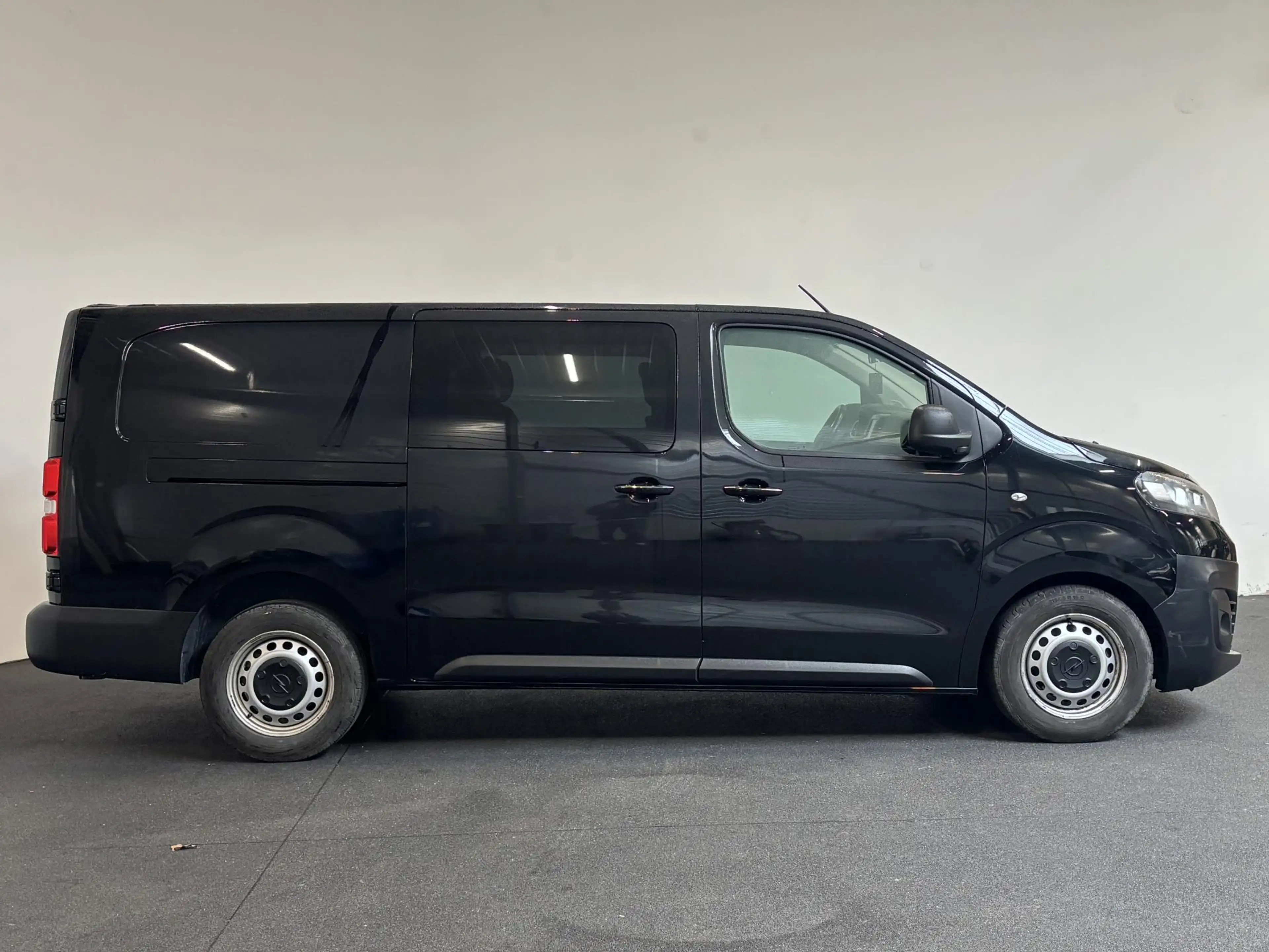 Opel Vivaro 2.0 CDTI Automaat 145 pk L3H1 Dubbele Cabine Autom — photo 12