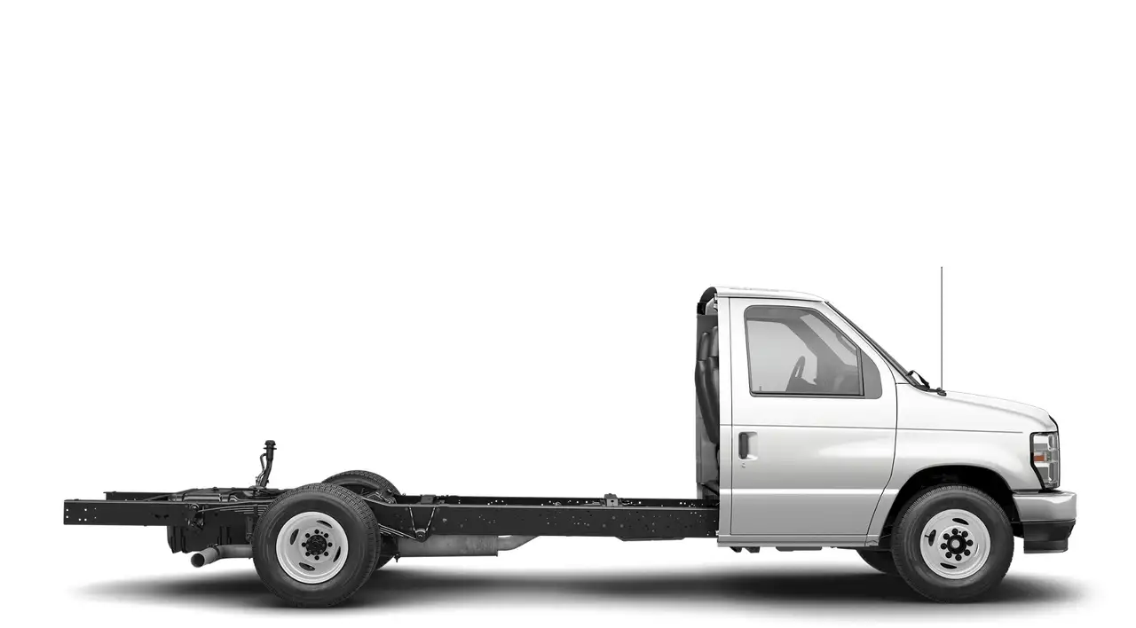 Ford E-Series Cutaway photo Ford E-Series Cutaway