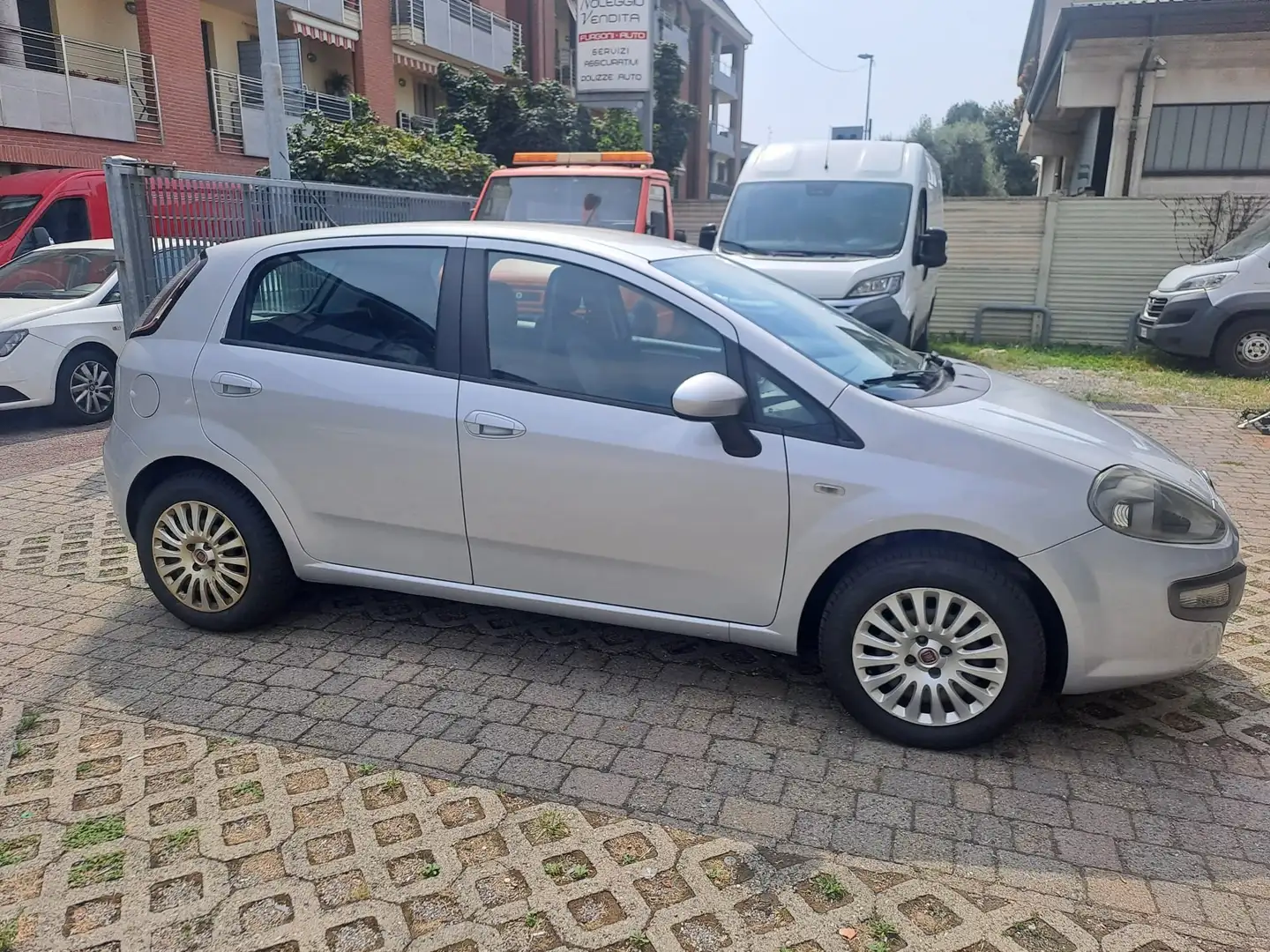 Fiat Punto Evo Punto III 2009 Evo 5p 1.4 Dynamic Gpl 77cv Grigio - 2