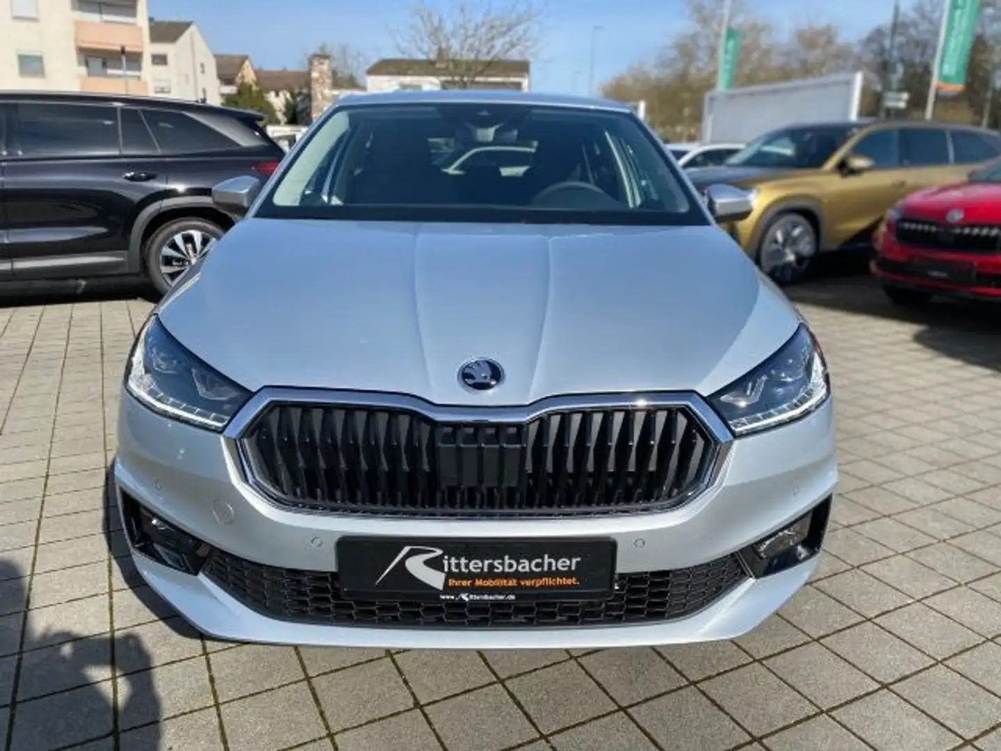 Skoda Fabia Tour 1,0 TSI 85 kW 7-Gang-DSG Verfügbar ab Silber - 2
