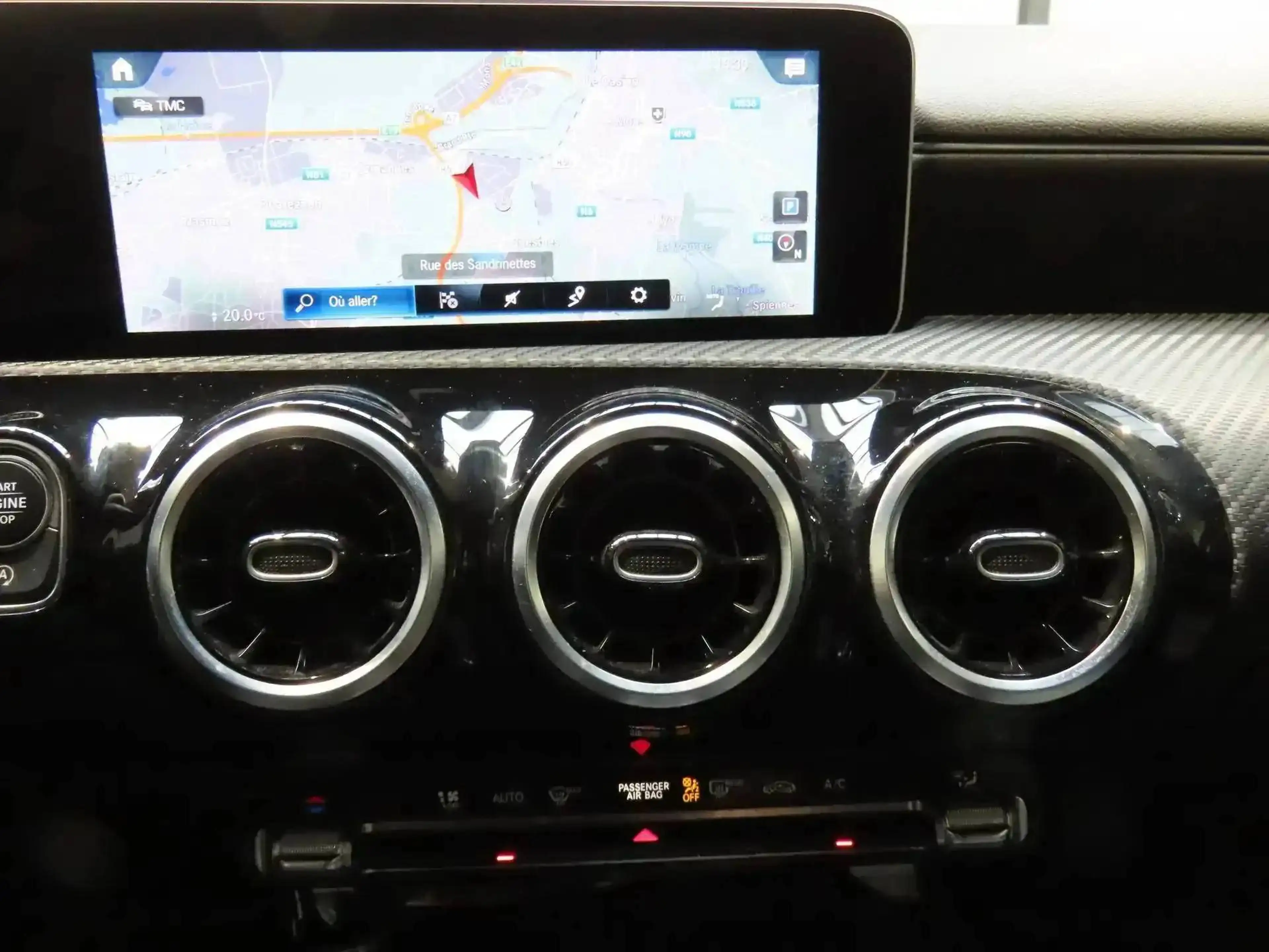Mercedes-Benz CLA 180 d 7GTRONIC **FULL LED-CRUISE-NAVI-CAMERA** — photo 9