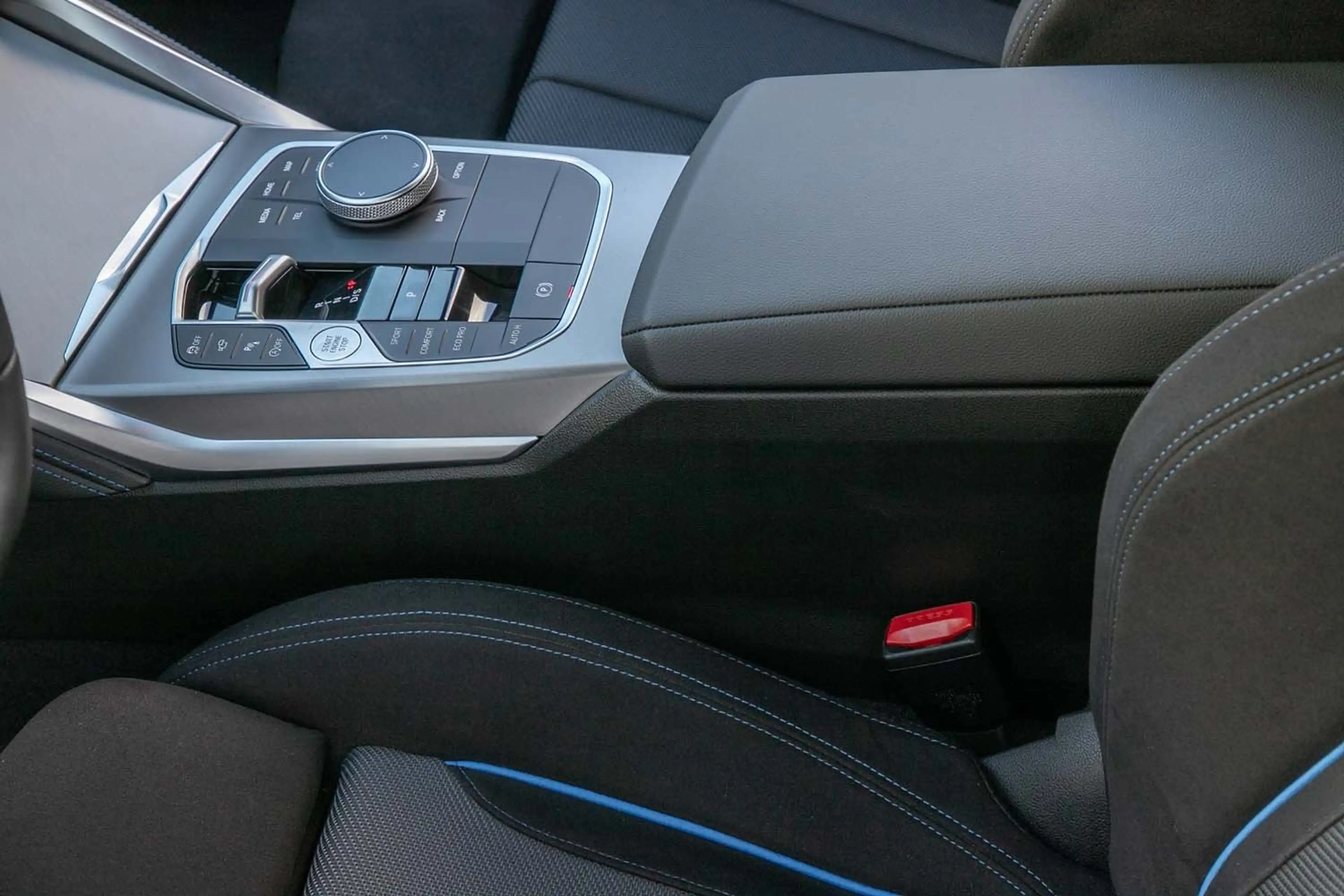 BMW 240 M240i xDrive Coupé M Pro Naci HeadUp HiFi adLED — photo 10