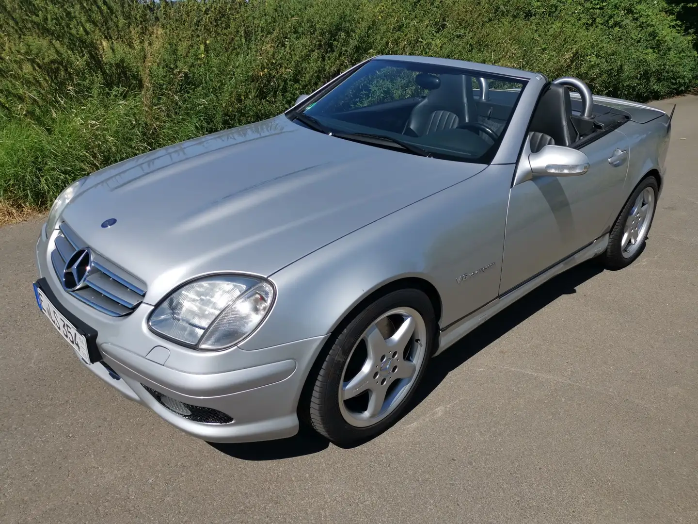 Mercedes-Benz SLK 32 AMG 90.000 km, Sammlerzustand Серебристый - 1