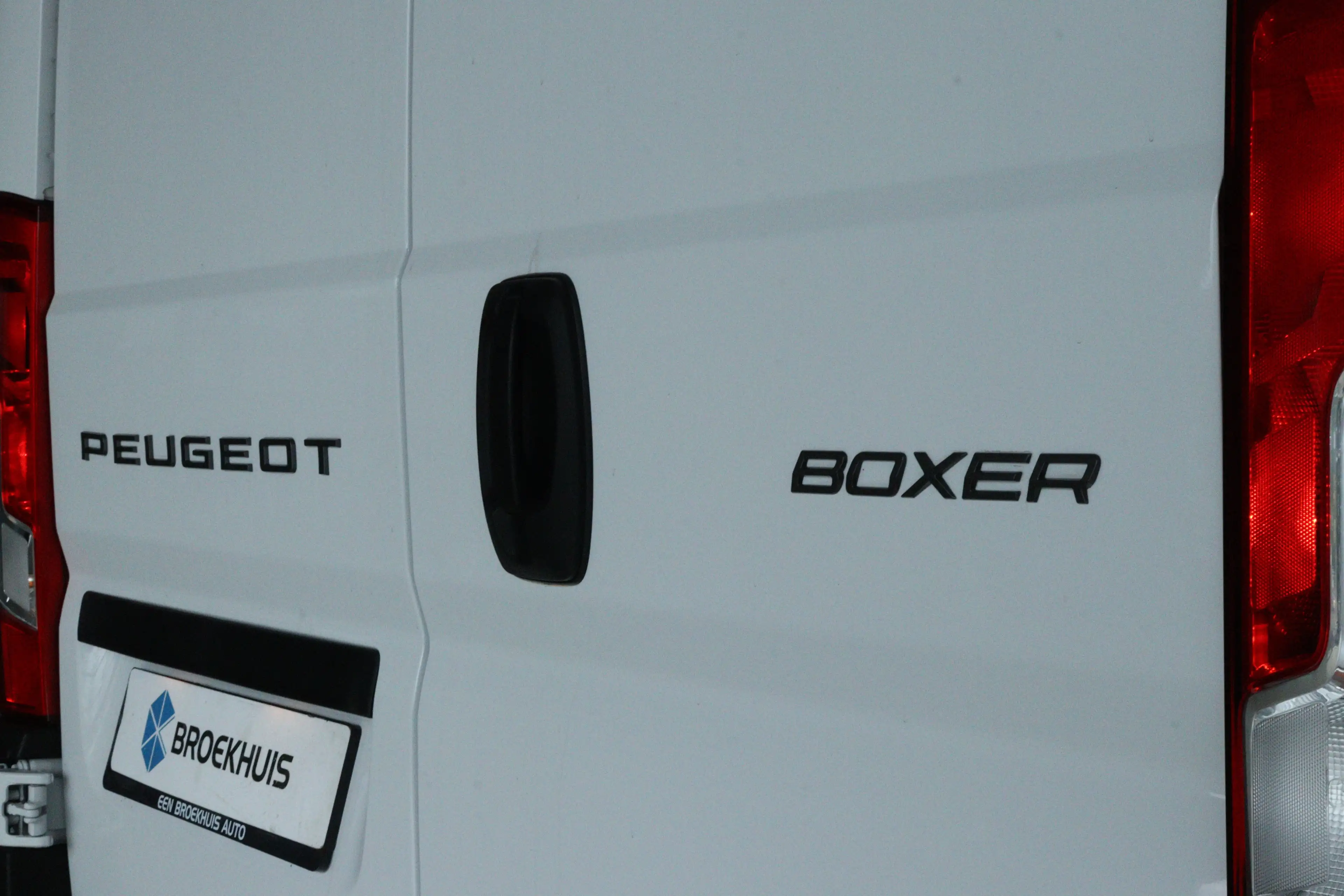 Peugeot Boxer 2.2 BlueHDi 140 S&S L3H2 3.5t | Cruise Control | B — photo 12