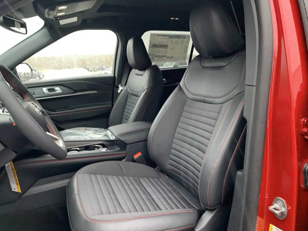 Ford Explorer снимка Ford Explorer
