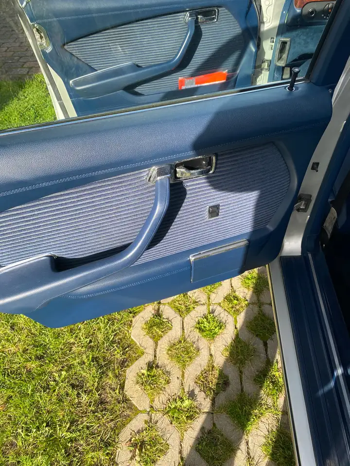 Mercedes-Benz 450 sel 6.9, foto 12