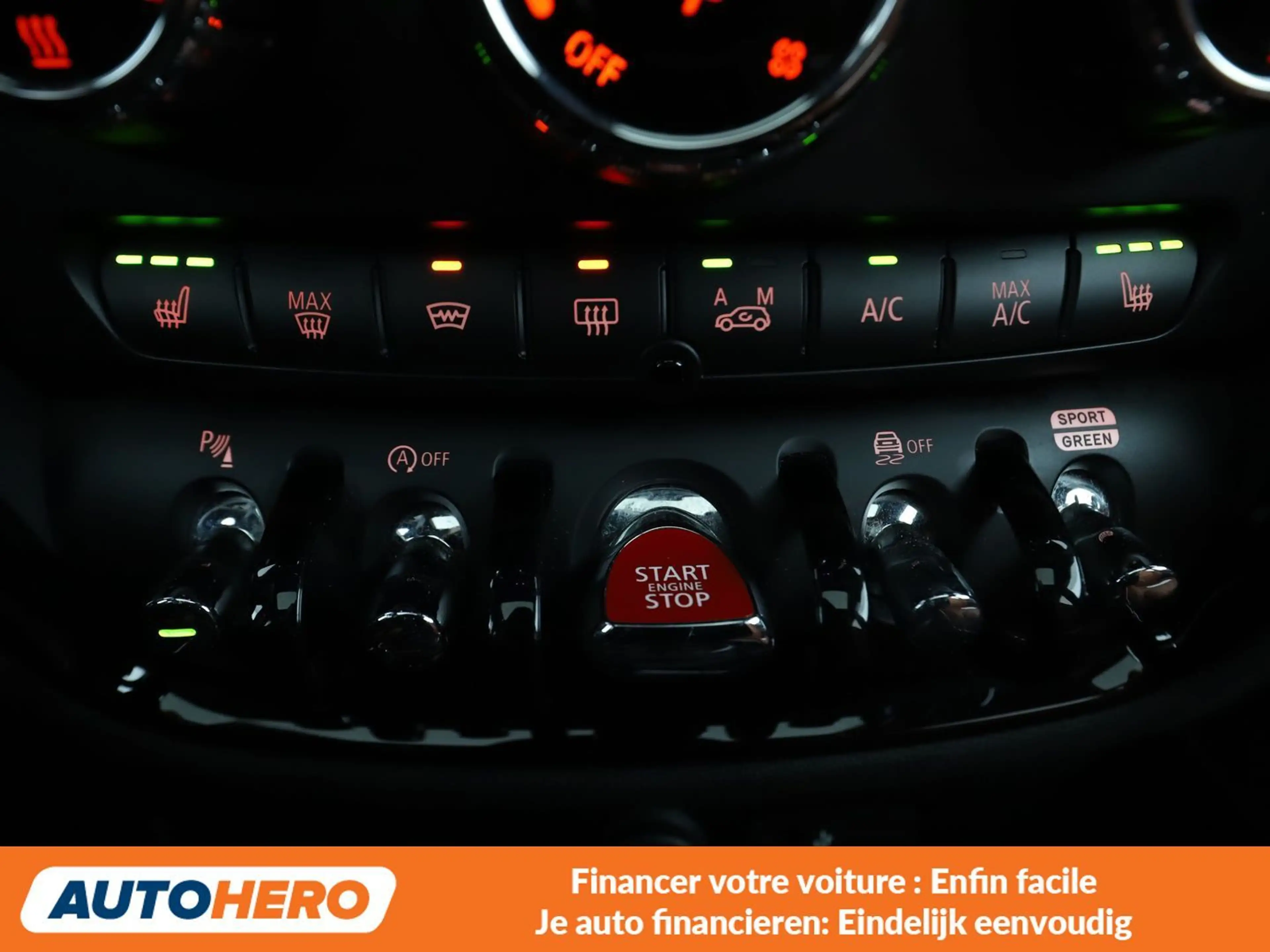 MINI John Cooper Works Clubman John Cooper Works ALL4 — photo 10
