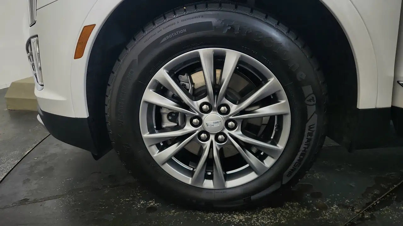 Cadillac XT5 снимка Cadillac XT5