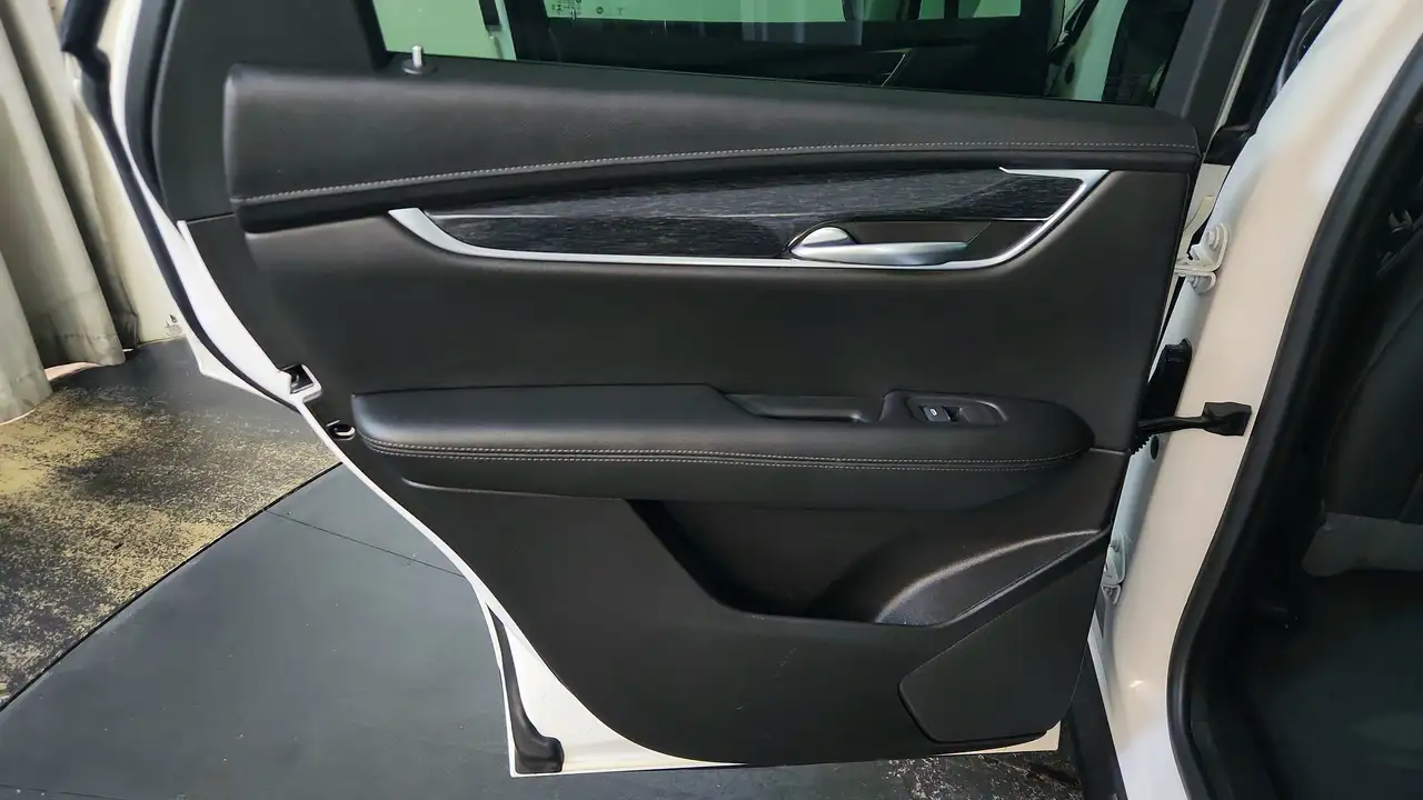 Cadillac XT5 снимка Cadillac XT5