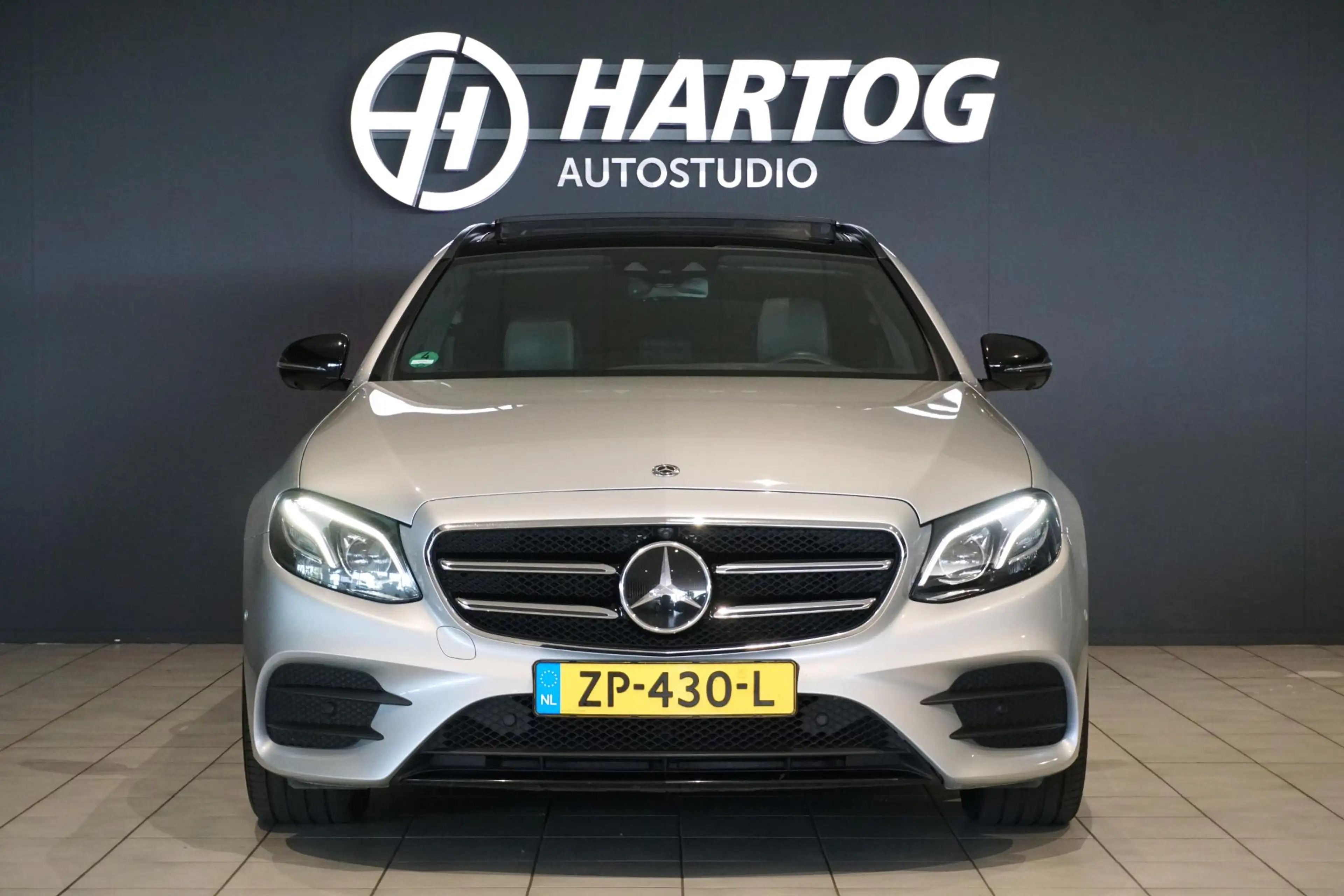 Mercedes-Benz E 400 Estate d 4Matic Premium Plus AMG + PANO / MEMORY / — photo 10