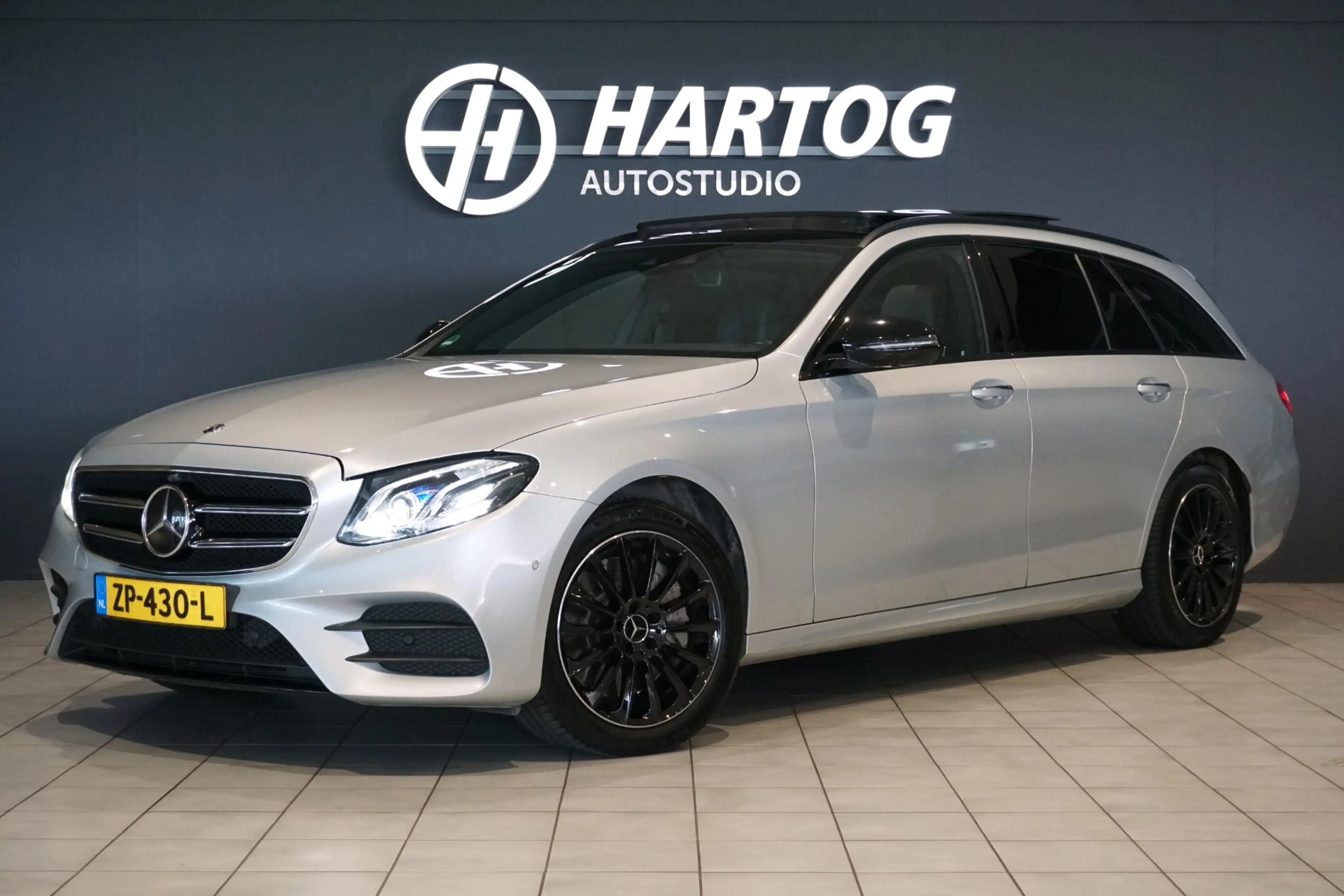 Mercedes-Benz E 400 Estate d 4Matic Premium Plus AMG + PANO / MEMORY /