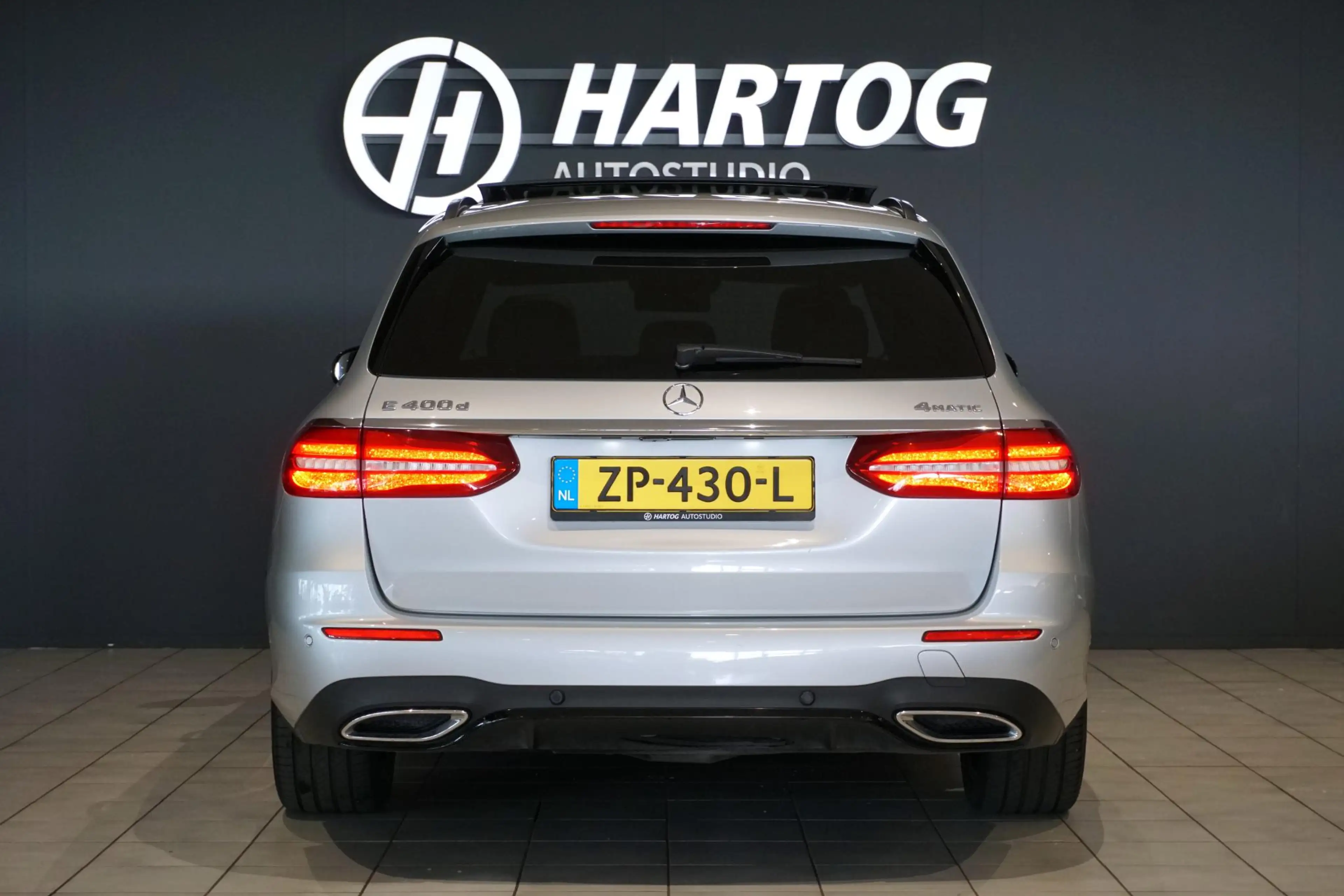Mercedes-Benz E 400 Estate d 4Matic Premium Plus AMG + PANO / MEMORY / — photo 11