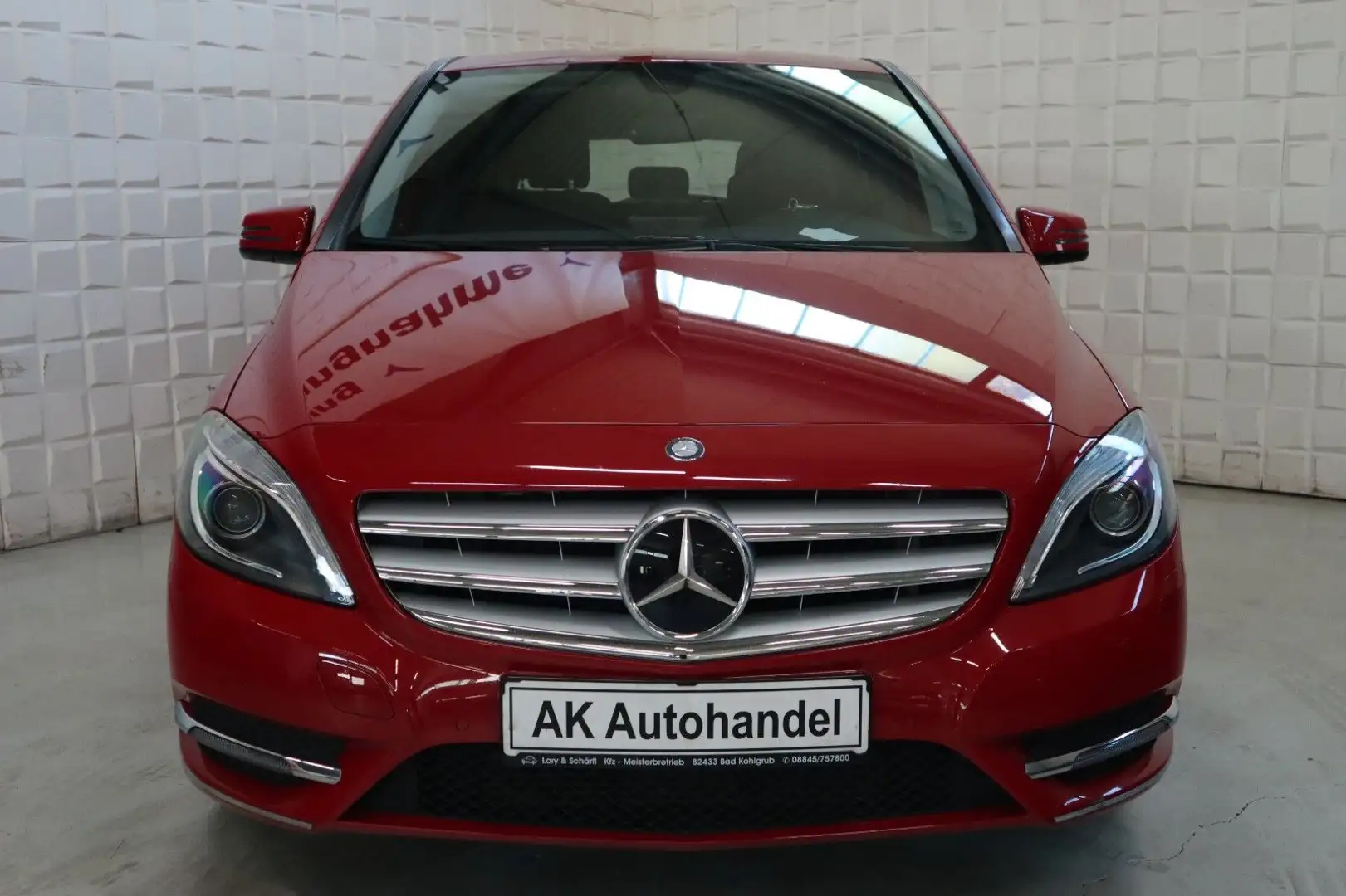 Mercedes-Benz B 200 Automatik Klima Tempomat SHZ PDC Rood - 2