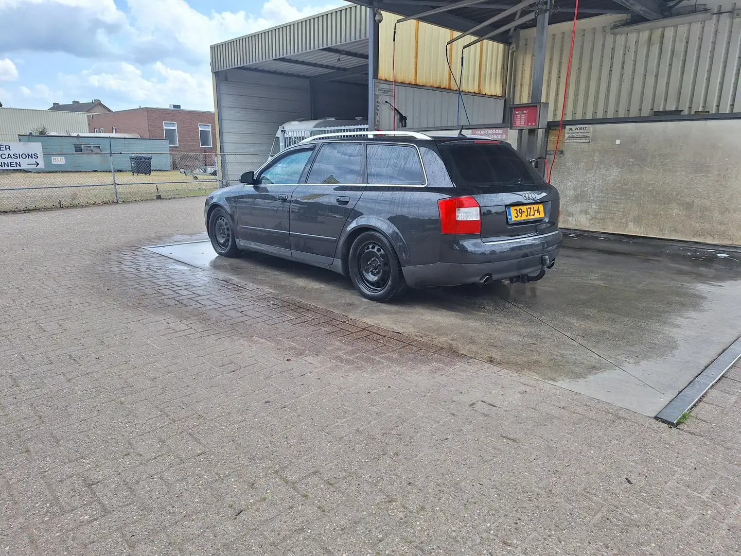 Audi A4 3.0 quattro Zwart - 1