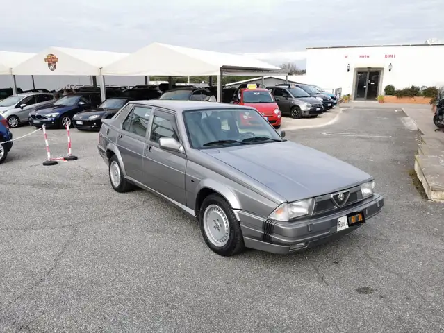 Alfa Romeo 75 1.8 TURBO 155Cv Vers. AMERICA - MOTORE REVISIONATO
