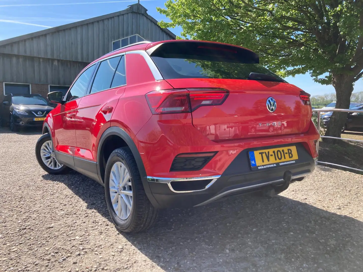 Volkswagen T-Roc 1.0 TSI Style | Carplay + PDC + Airco + ACC nu €11 Rood - 2