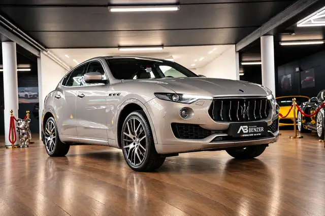 Maserati Levante Diesel *360°KAM*KeylessEntry*SHZ*CarPlay