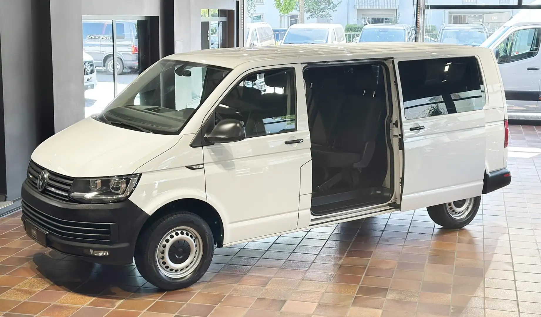Volkswagen T6 Caravelle LANG 8S 2X S-TÜR 2X KLIMA+STANDHEIZ NAVI Bianco - 2