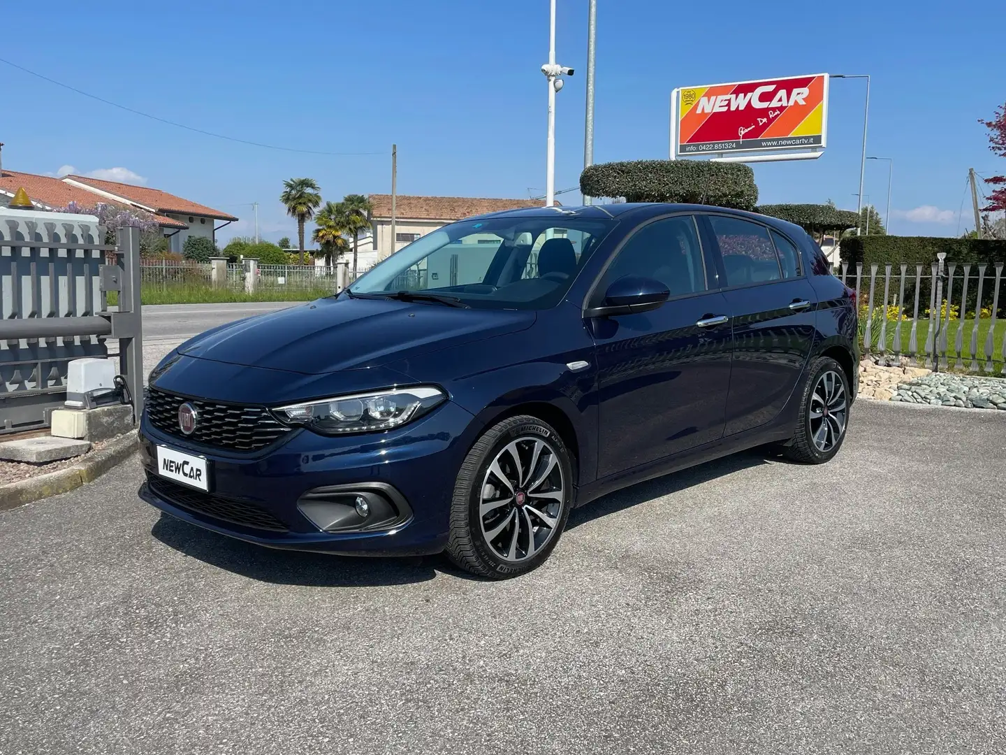 Fiat Tipo 5p 1.4 Lounge 95cv my19 Bleu - 1