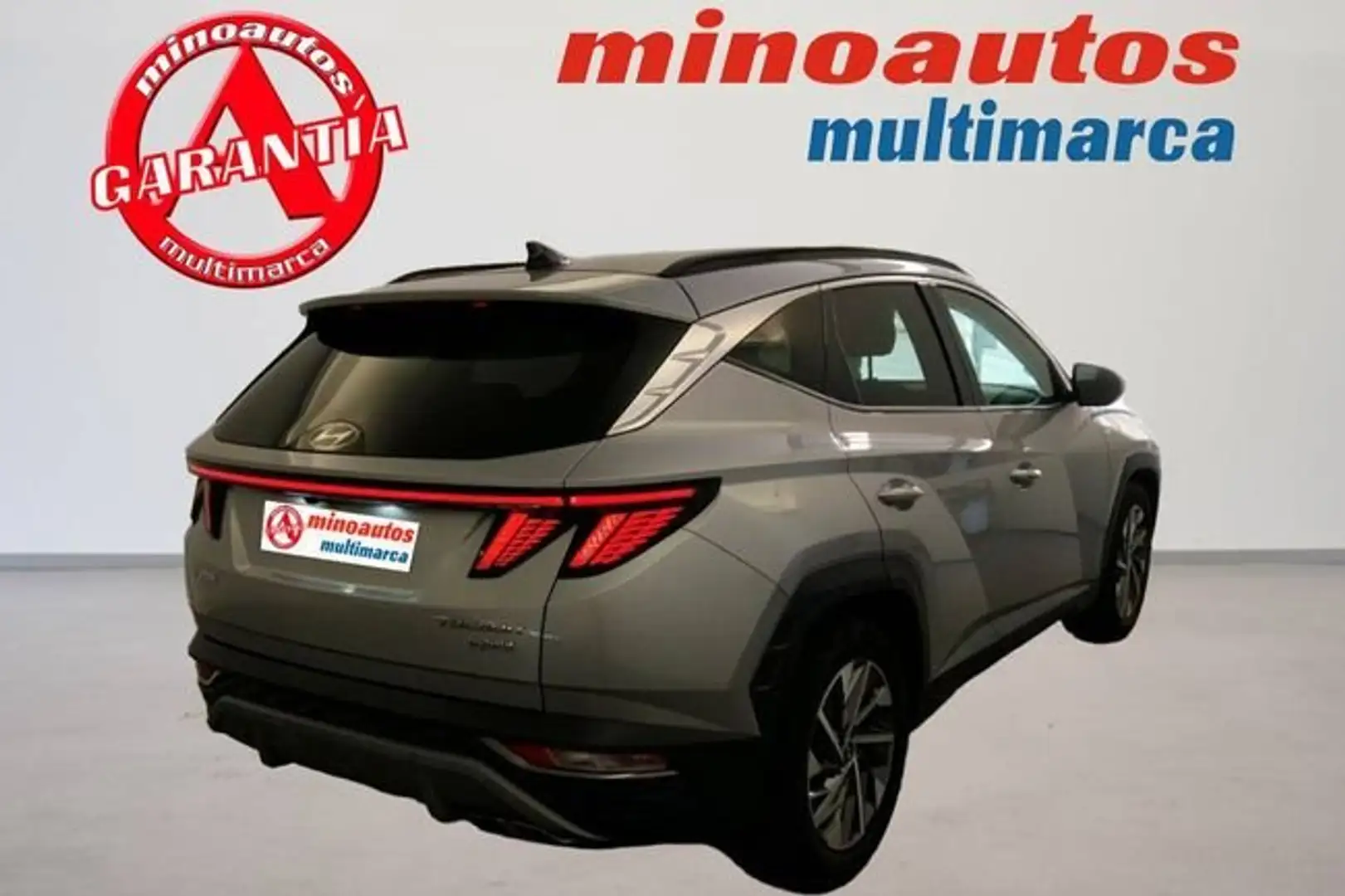 Hyundai TUCSON 1.6 CRDI 48V 136 CV DCT TECNO Gris - 2
