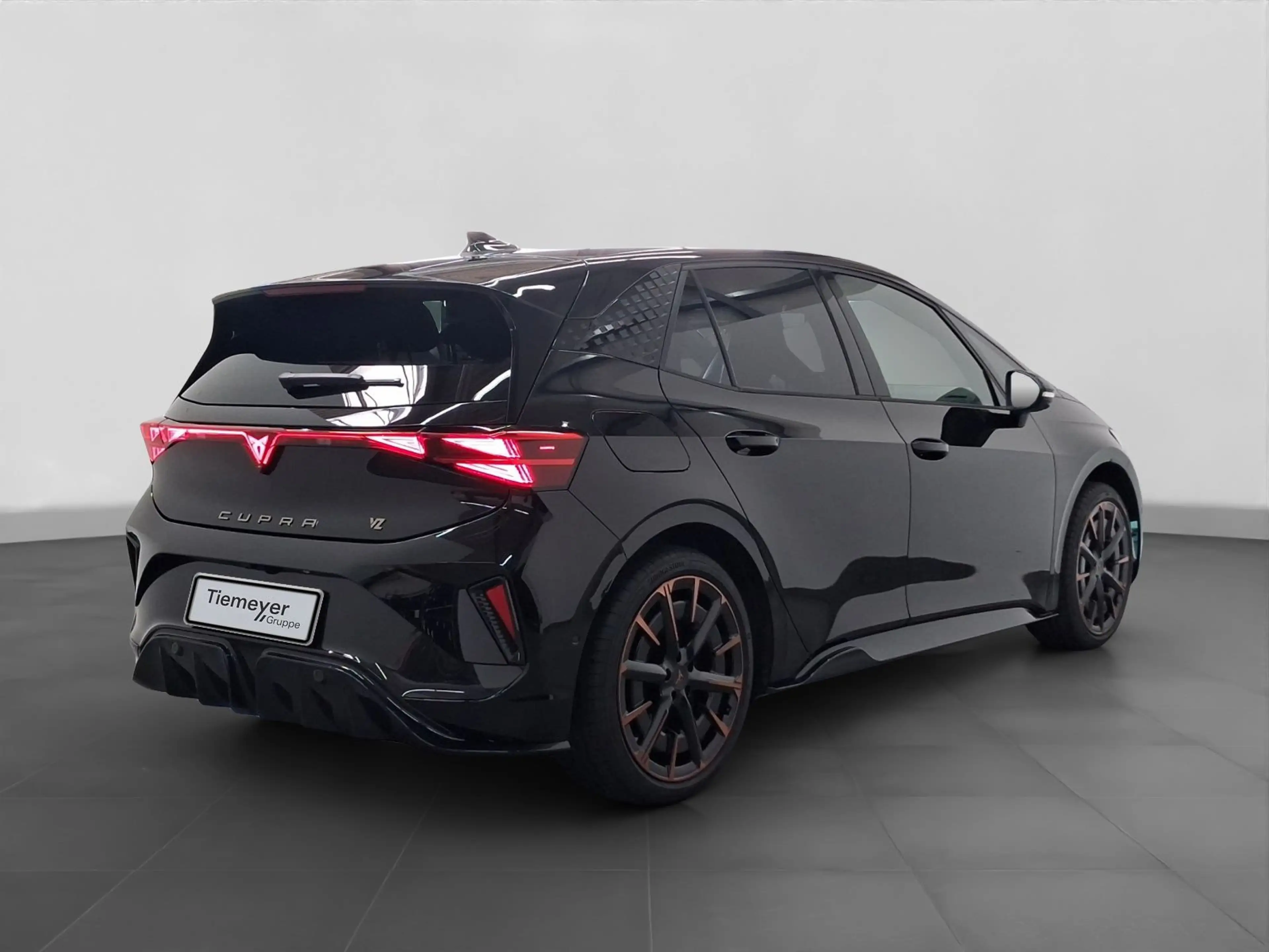 CUPRA Born VZ NAVI HuD STHZ CLIMA LM20 ESP DCC — photo 3