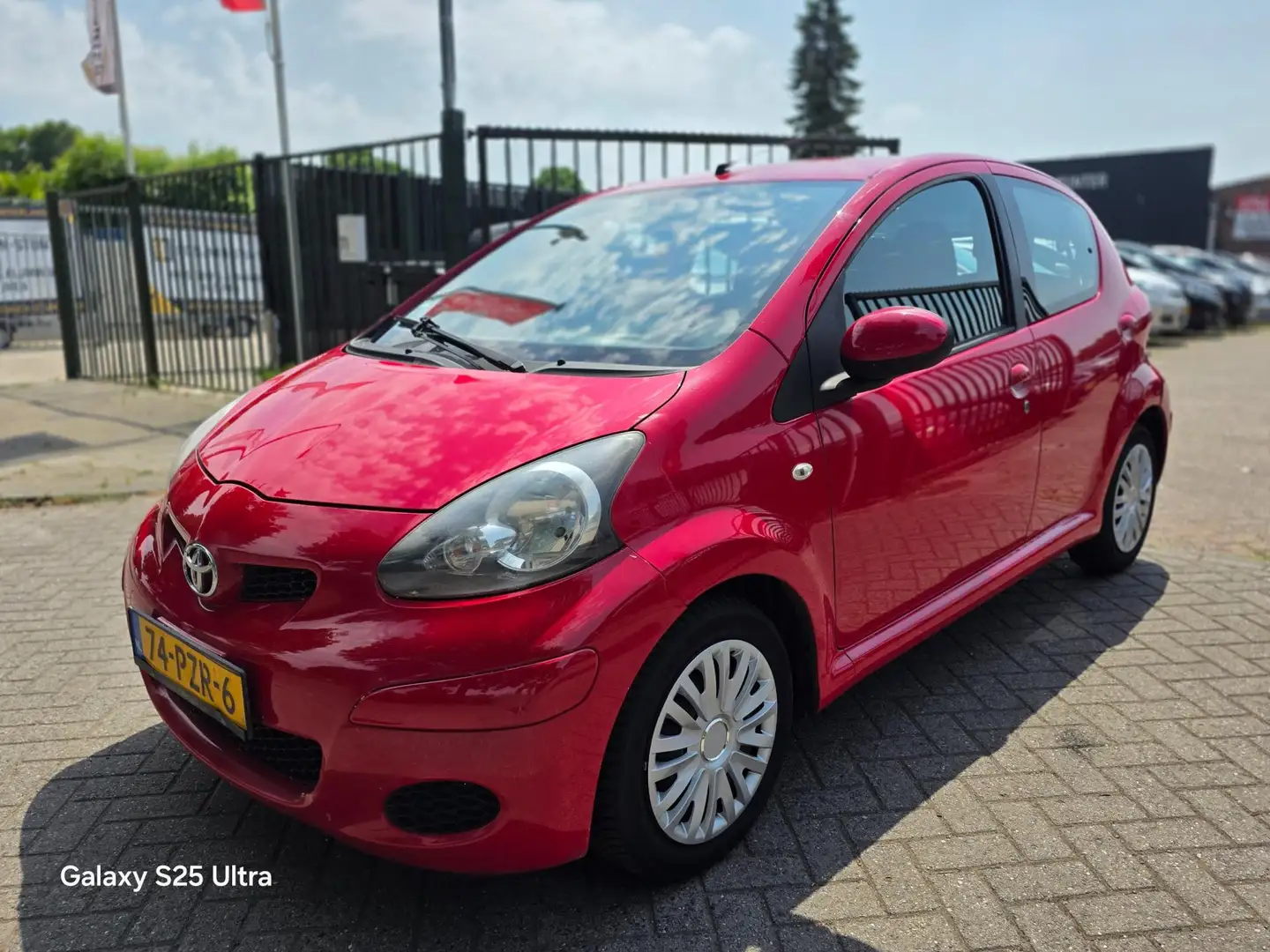 Toyota Aygo 1.0-12V Comfort Navigator Automaat carplay airco c Rood - 2