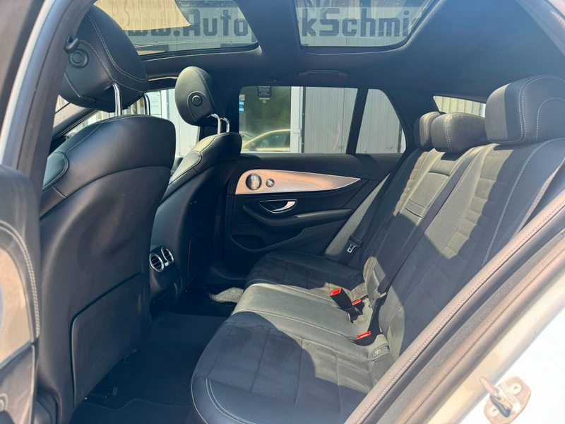 Mercedes-Benz E 220 d T AMG-LINE°PANO°WIDE°LED°KAMERA°KEYLESS! — photo 12