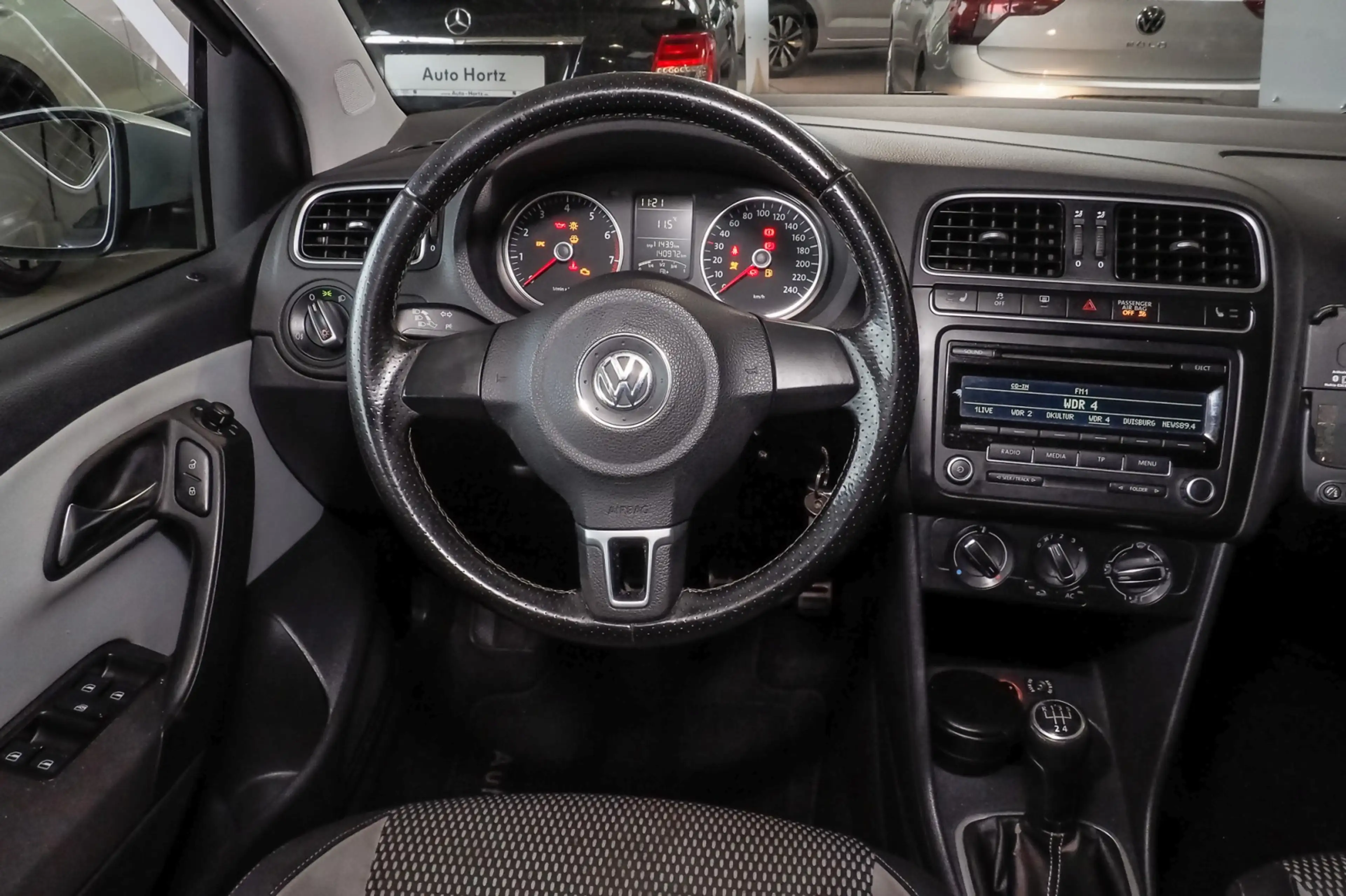 Volkswagen Polo Cross 1.4, Klima, Allwetterreifen uvm — photo 12