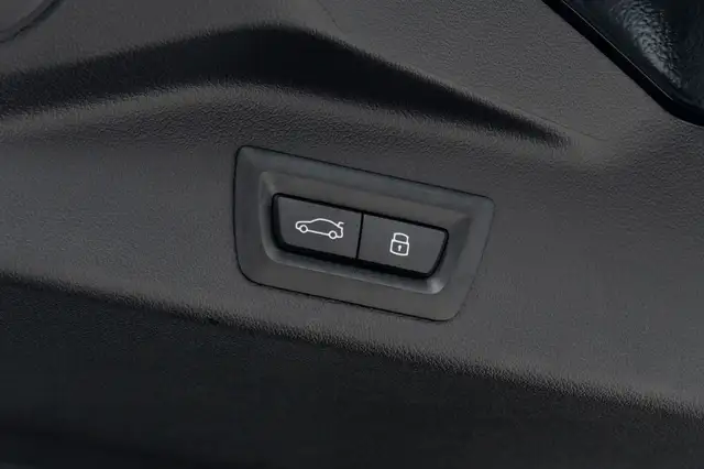 BMW X5 view 13