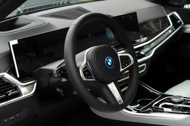 BMW X5 view 15
