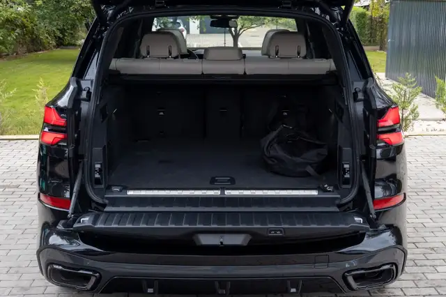 BMW X5 view 12