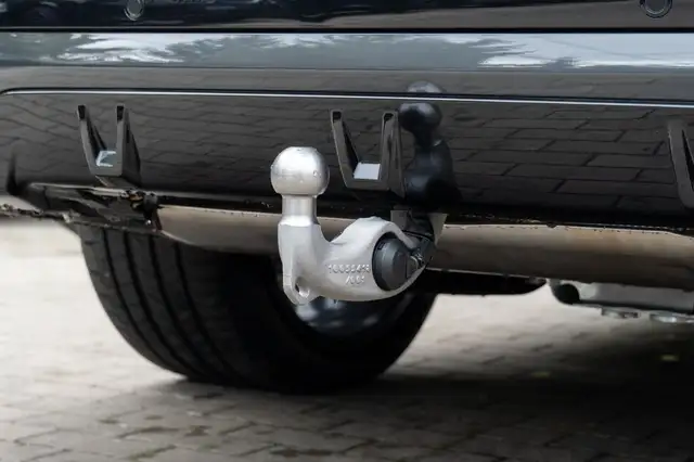 BMW X5 view 11