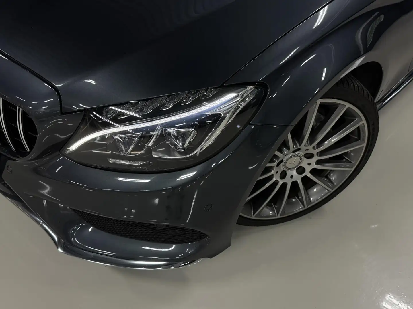 Mercedes-Benz C 180 AMG | Pano | Leder | NL | Navi | CC Grijs - 2