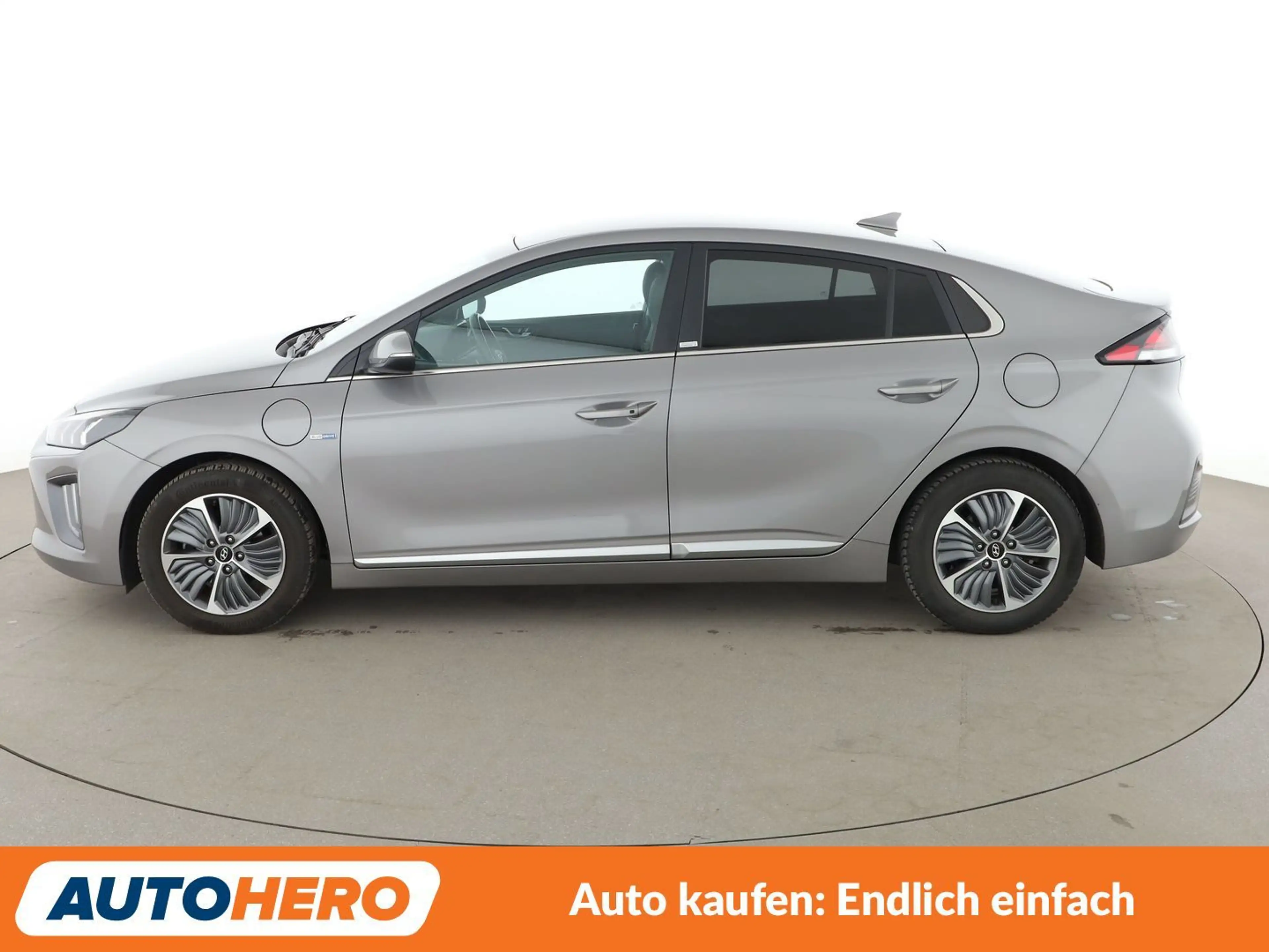 Hyundai IONIQ 1.6 Hybrid Style Aut.*NAVI*LED*CAM*SHZ*LHZ*ACC* — photo 3