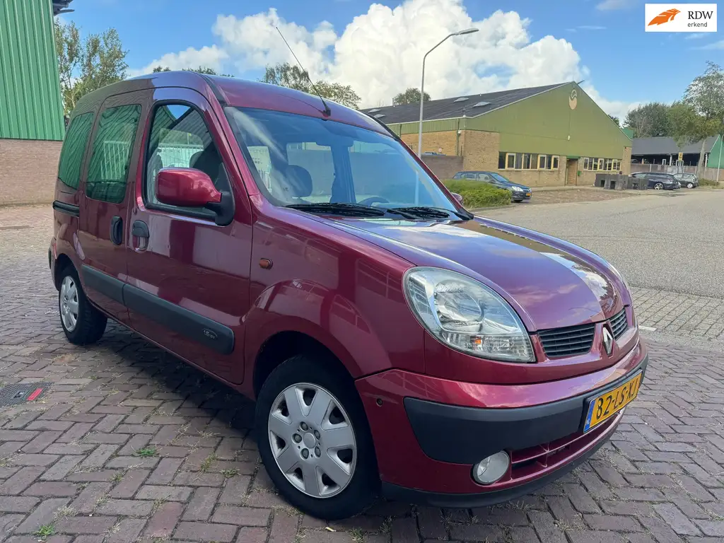 Renault Kangoo 2003 из Европы — купить под ключ