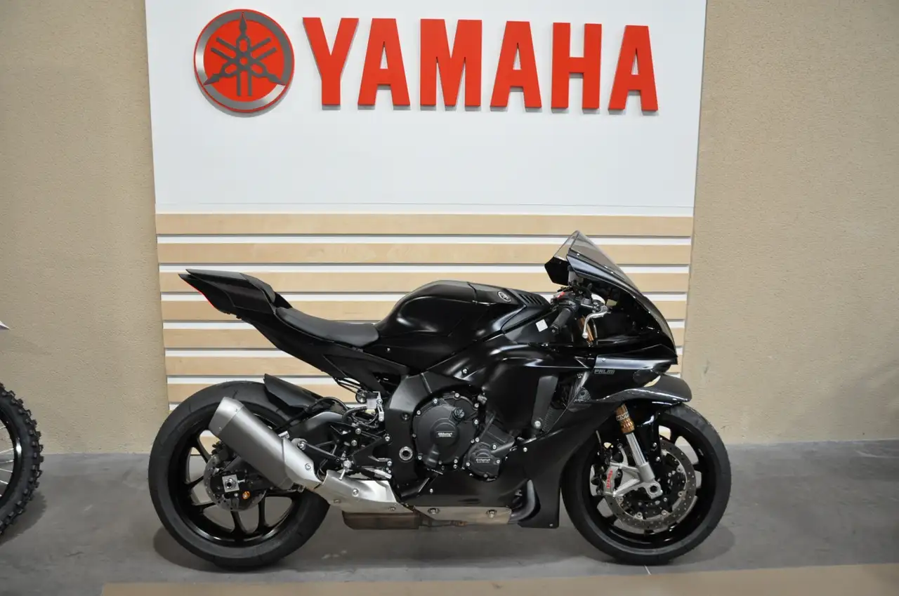 Yamaha YZF-R1