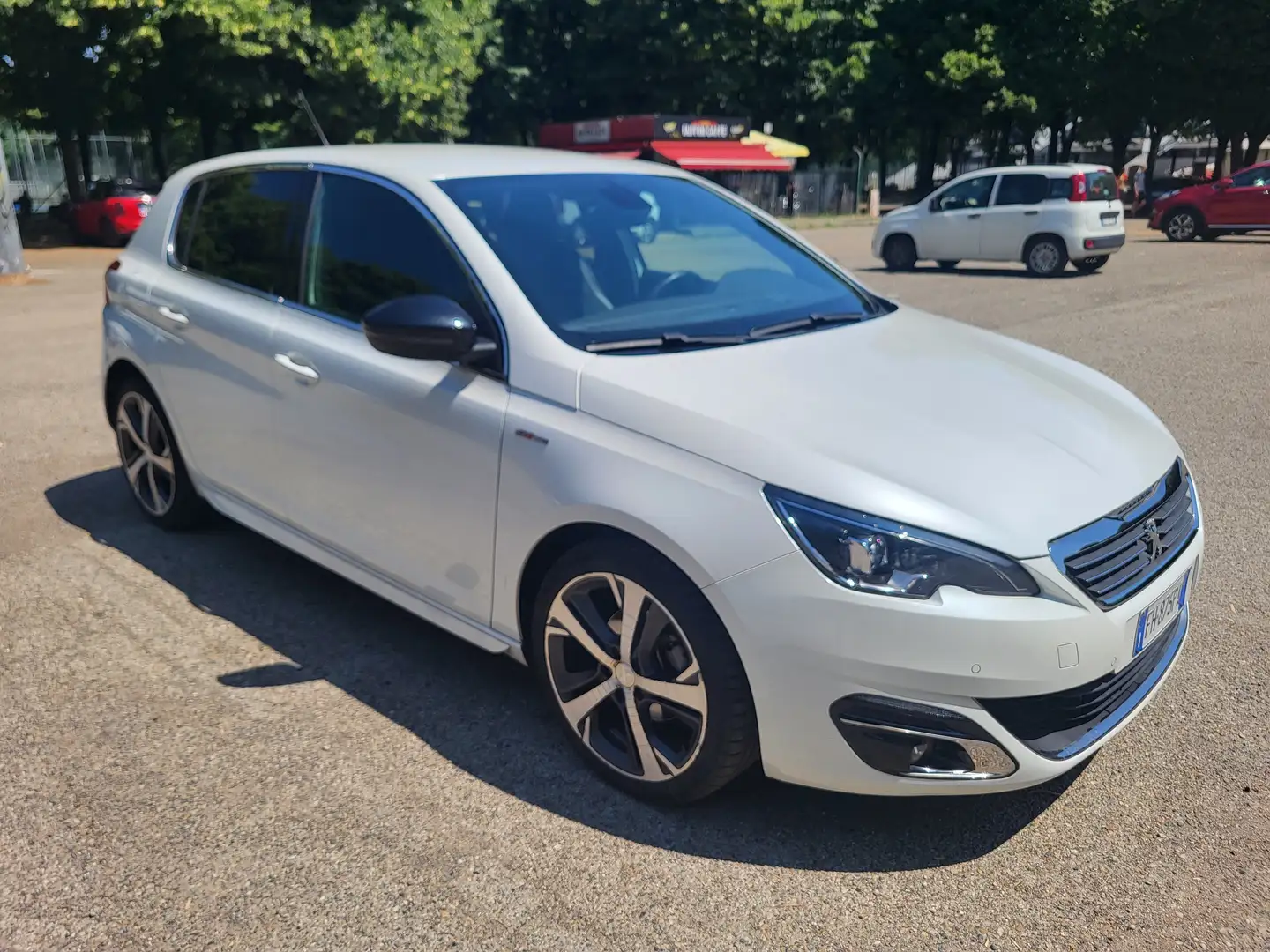 Peugeot 308 II 5p 1.6 bluehdi Gt Line s Bianco - 1