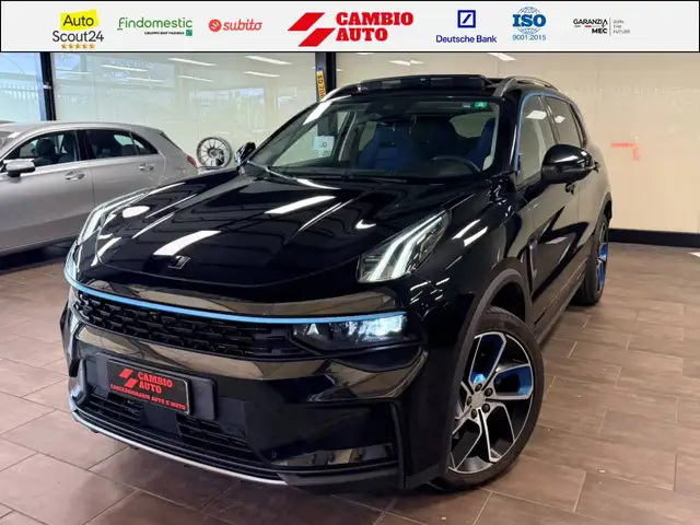 Lynk & Co 01