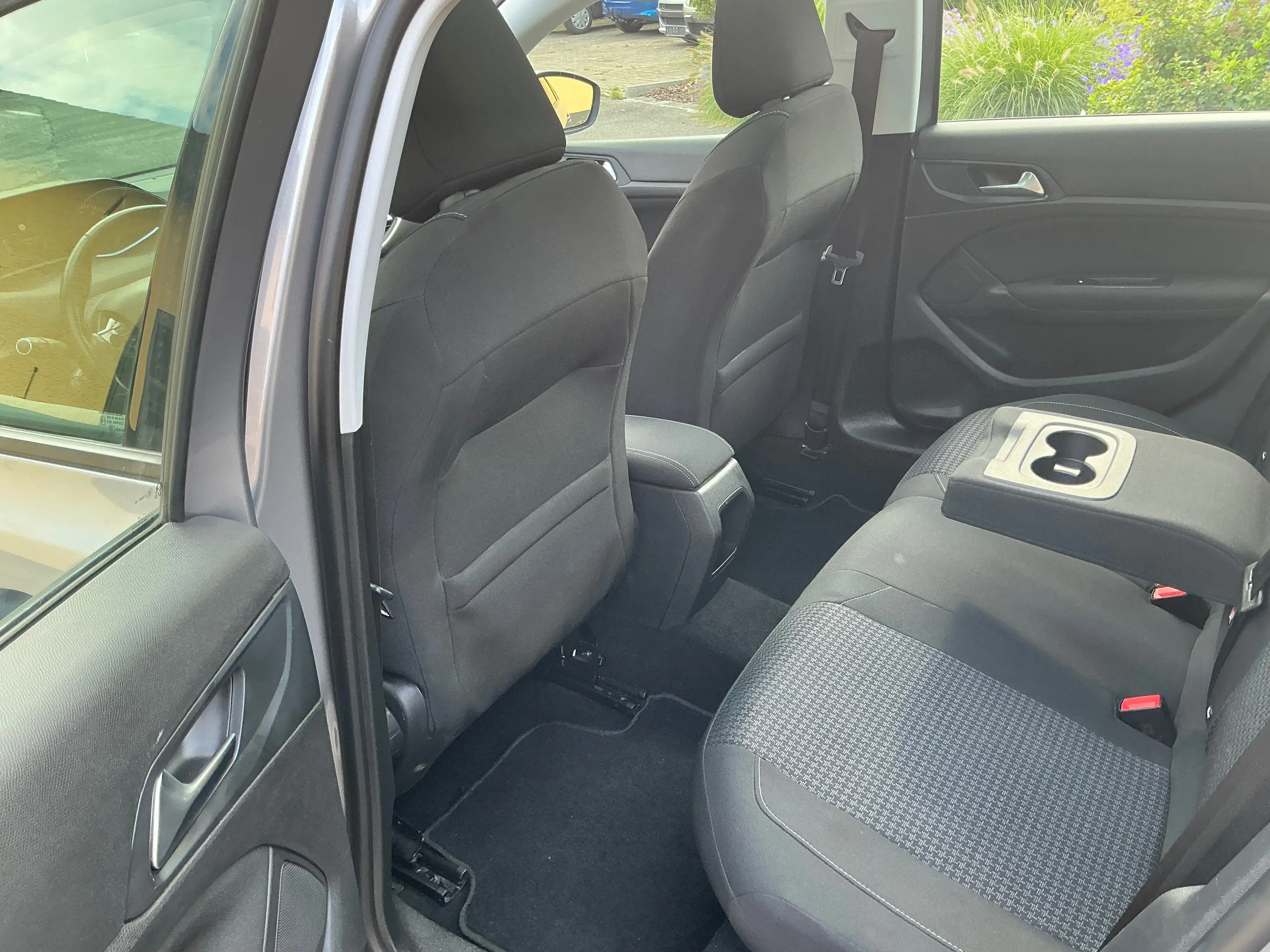 Peugeot 308 Active Business — photo 14