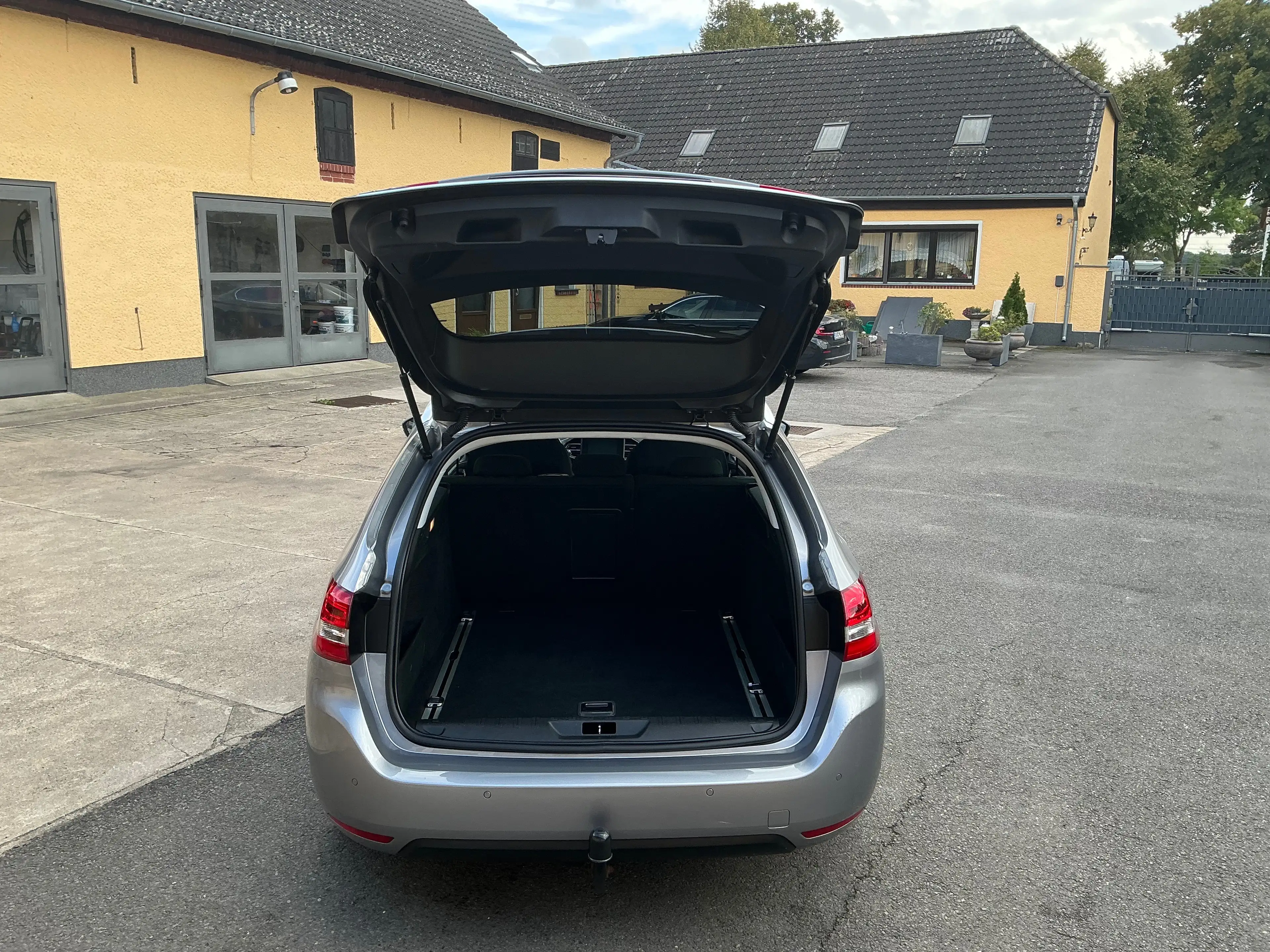 Peugeot 308 Active Business — photo 8