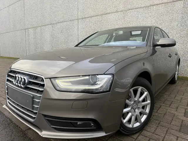 Audi A4 A4 2.0 TDi ultra Sport Euro6b Garantie 12Mois