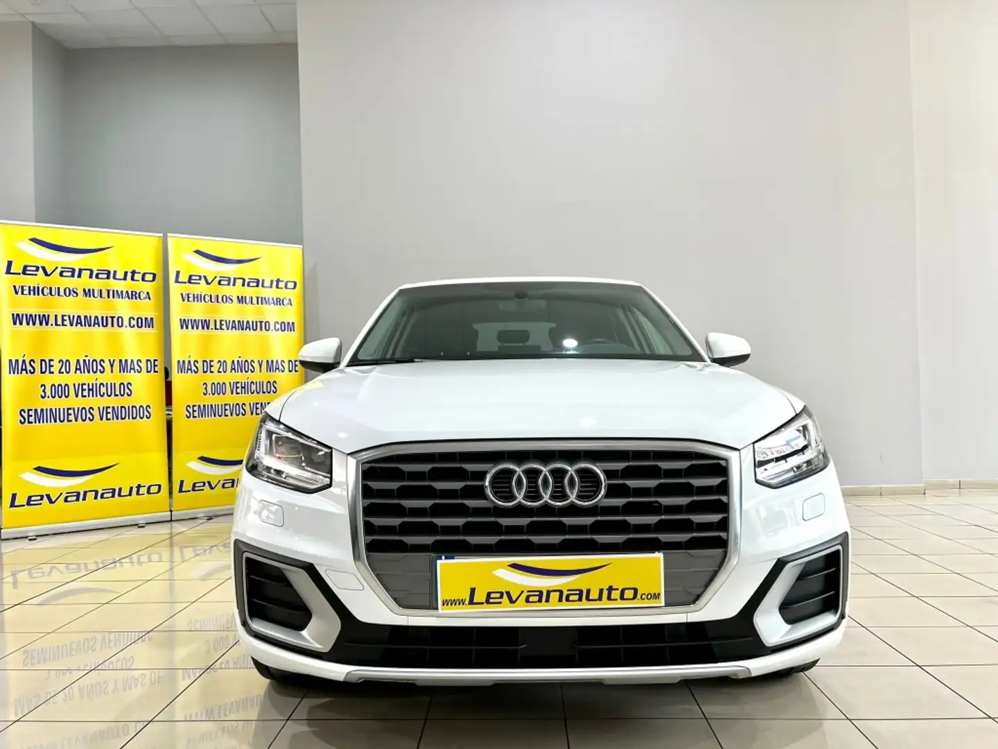 Audi Q2 30 TDI Sport S tronic 85kW Weiß - 2
