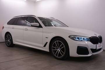 e xDrive M Sport // Anhängervorr. // ACC // Panoramad. //