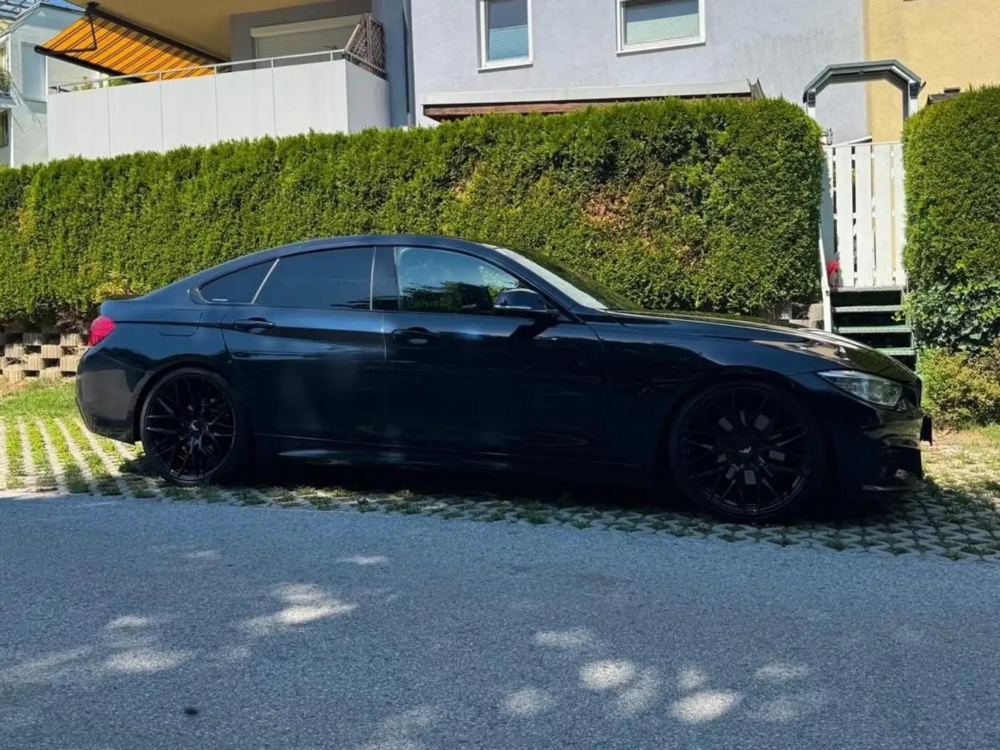 BMW 430 430i Gran Coupe M Sport Aut. M Sport Schwarz - 2