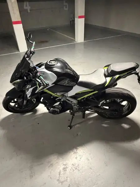 Kawasaki Z 900 - foto 6