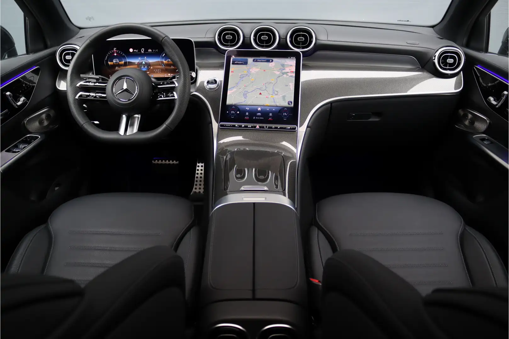 Mercedes-Benz GLC 300 Coupé 300e 4MATIC Premium AMG Line | Distronic+ | Gris - 2