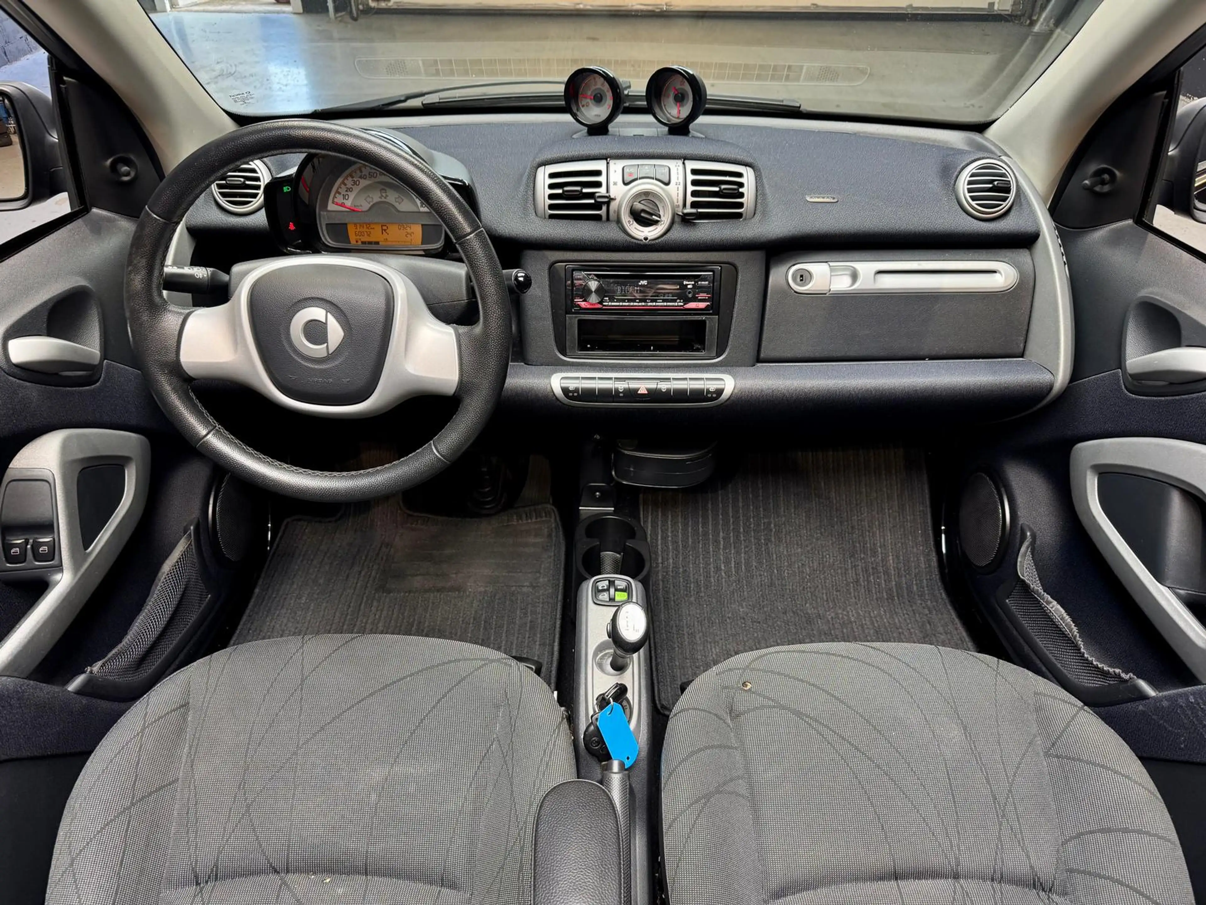 smart forTwo Micro Hybrid Drive+PASSION+RADIO+SHZ — photo 2