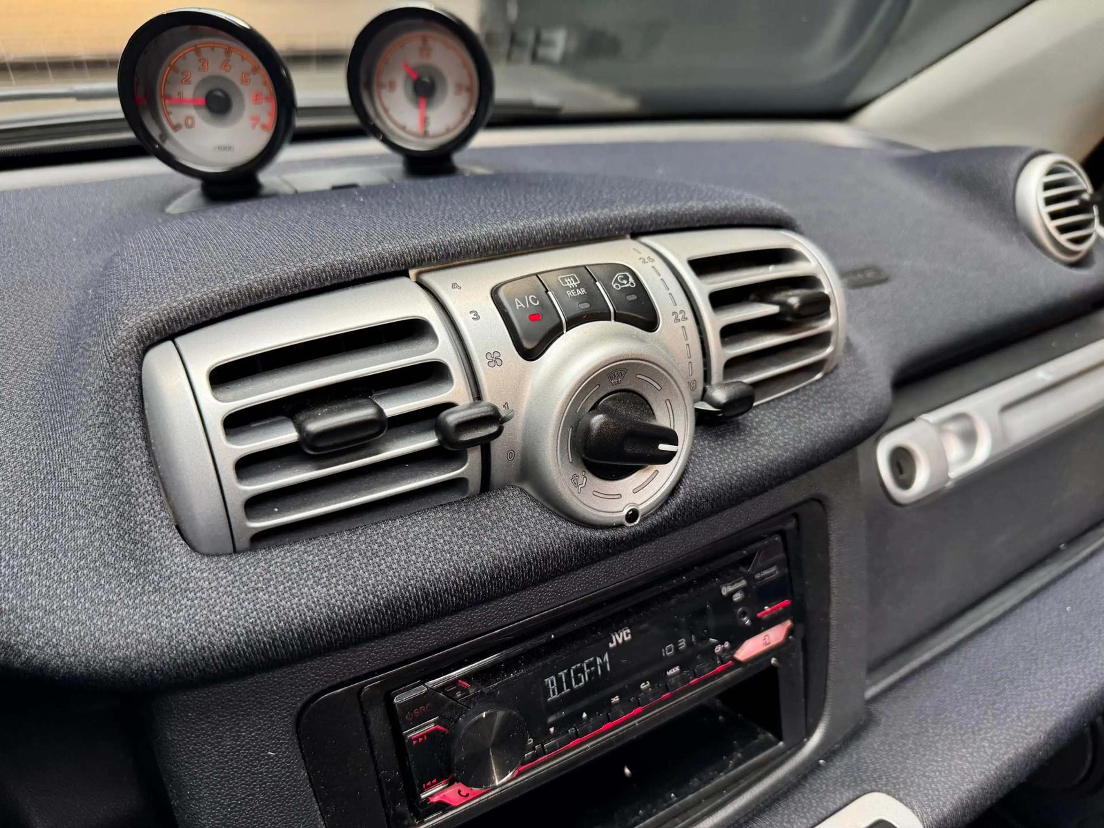 smart forTwo Micro Hybrid Drive+PASSION+RADIO+SHZ — photo 8