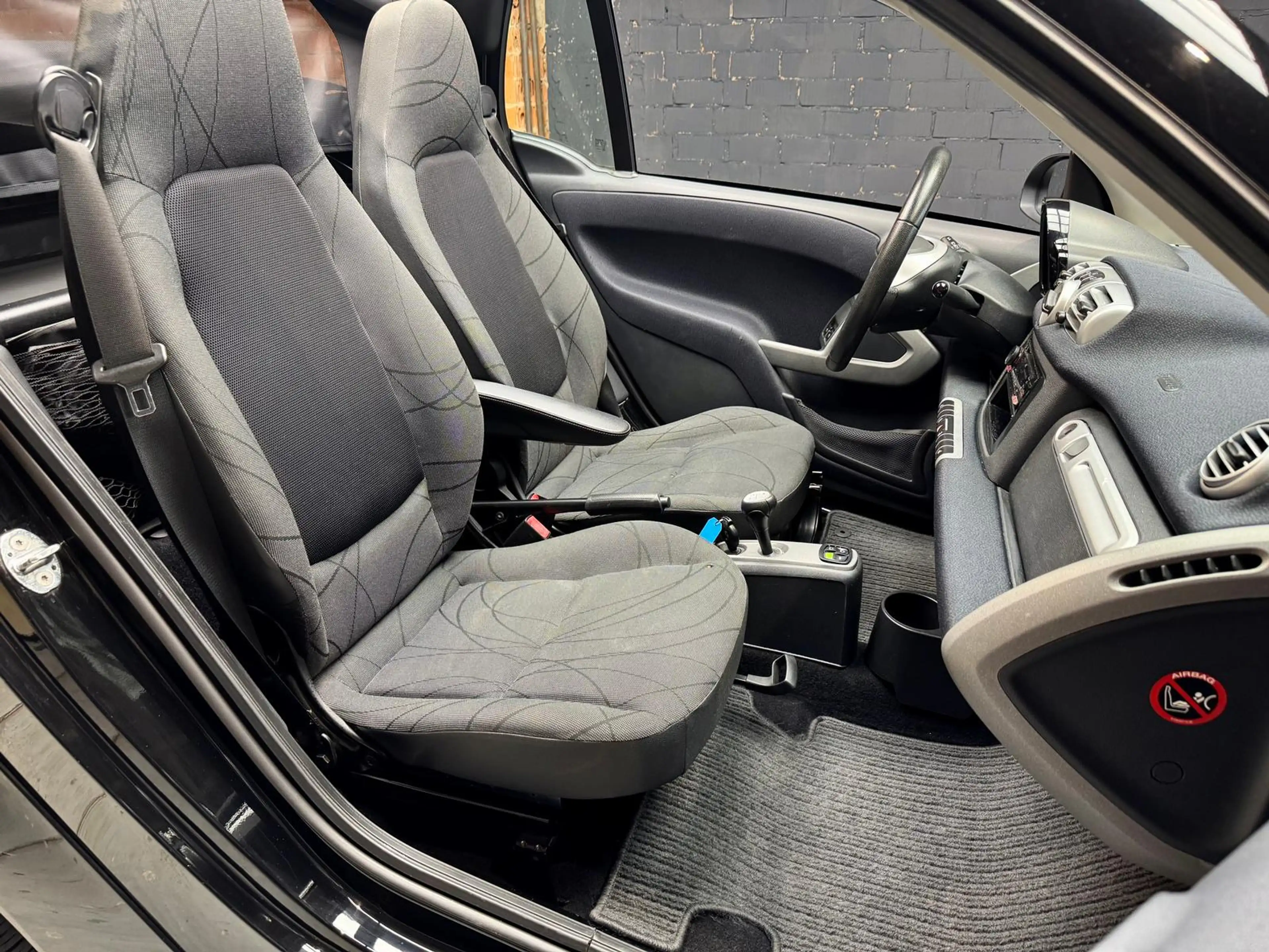 smart forTwo Micro Hybrid Drive+PASSION+RADIO+SHZ — photo 19
